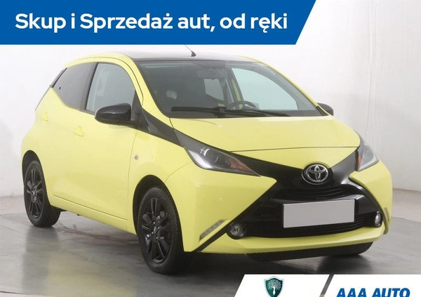 Toyota Aygo cena 43000 przebieg: 68464, rok produkcji 2016 z Poniec małe 211